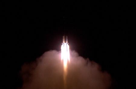 神州十八成功升空！太空养鱼创奇迹，航天员挑战未知领域揭秘