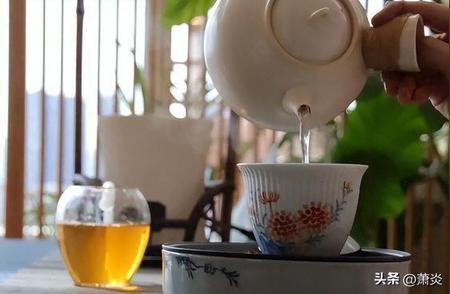 红茶、绿茶、普洱茶，家里存放多年还能饮用吗？