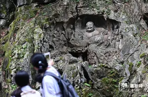 杭州飞来峰造像：‘黑悟空’效应引发客流热潮