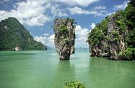 泰国热门旅游地攀牙湾的'钉子石'面临倒塌风险