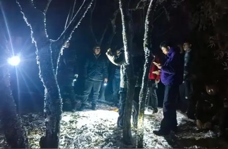 山中男子徒步迷路，凌晨气温降至冰点！民警历经十小时成功营救